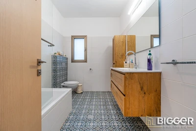 דו משפחתי מסודר עם 6 חדרים בכרכור