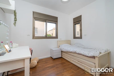 דו משפחתי מסודר עם 6 חדרים בכרכור