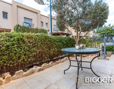 דו משפחתי מסודר עם 6 חדרים בכרכור